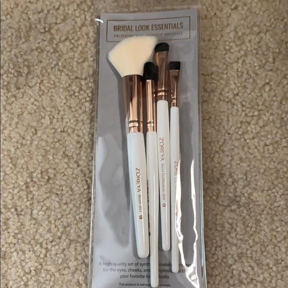 Zoreya Other - Makeup Brushes
